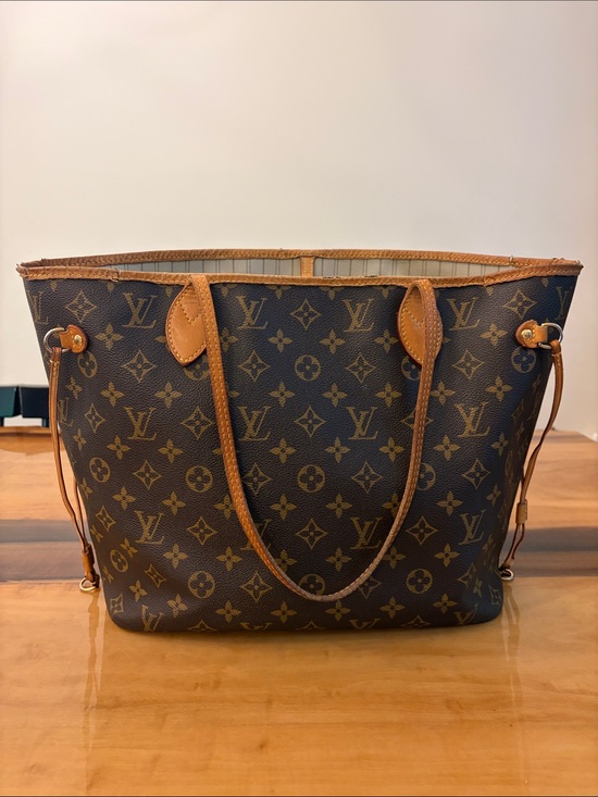 Louis Vuitton Handbags - Authentic Louis Vuitton Neverfull